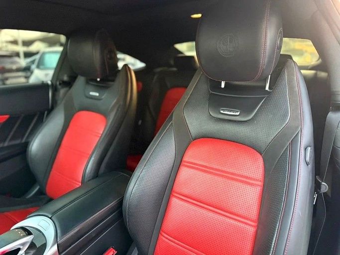 Подержанный Mercedes-Benz C-Class AMG 63 AMG S IV (W205), 4.0 л, 2017 в Шардже от Hayan Alkhudari Used Cars Белый цвет. GCC | AUTO.AE