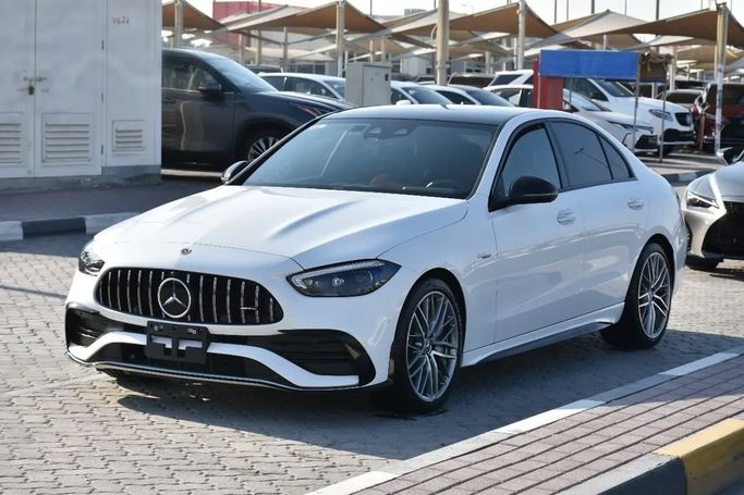 Подержанный Mercedes-Benz C-Class AMG 43 AMG V (W206), 2.0 л, 2023 в Шардже от Alfaris Used Cars Белый цвет. Other | AUTO.AE