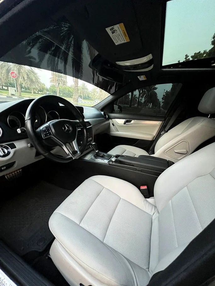 Подержанный Mercedes-Benz C-Class AMG 63 AMG III (W204) Рестайлинг, 6.2 л, 2013 в Шардже от Taj Al Impratoor Used Cars Черный цвет. Американская | AUTO.AE