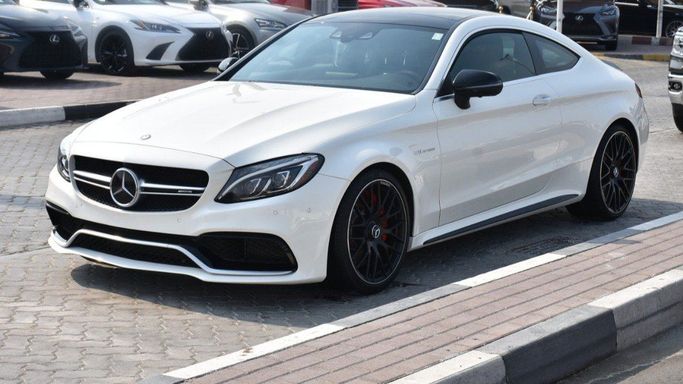 Used Mercedes-Benz C-Class AMG 63 AMG S IV (W205), 4.0 l, 2017 in Sharjah by Alfaris Used Cars, White color. Other | AUTO.AE
