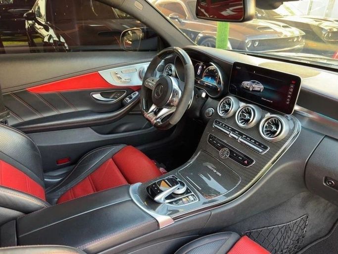 Подержанный Mercedes-Benz C-Class AMG 63 AMG S IV (W205), 4.0 л, 2017 в Шардже от Noor Al Seyoh Used Cars Черный цвет. GCC | AUTO.AE