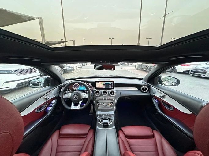 Подержанный Mercedes-Benz C-Class AMG 43 AMG IV (W205) Рестайлинг, 3.0 л, 2019 в Шардже от Al Hashal Used Cars Серебристый цвет. GCC | AUTO.AE