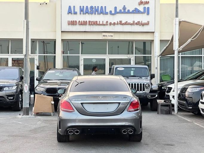 Подержанный Mercedes-Benz C-Class AMG 43 AMG IV (W205) Рестайлинг, 3.0 л, 2019 в Шардже от Al Hashal Used Cars Серебристый цвет. GCC | AUTO.AE