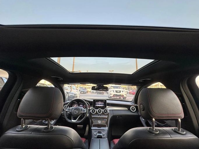 Подержанный Mercedes-Benz C-Class AMG 43 AMG IV (W205), 3.0 л, 2018 в Шардже от Al Hashal Used Cars Белый цвет. Американская | AUTO.AE