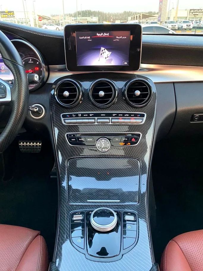 Подержанный Mercedes-Benz C-Class 300 IV (W205), 2.0 л, 2017 в Шардже от Ahmad alkhodari Motors Серый цвет. Американская | AUTO.AE