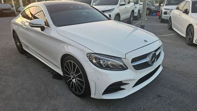 Used Mercedes-Benz C-Class 200 IV (W205) Facelift, 2.0 l, 2018 in Sharjah by Nour Alnukhba Motors, White color. Korean Specs | AUTO.AE