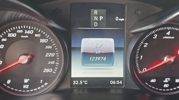 Used Mercedes-Benz C-Class 200 IV (W205) Facelift, 2.0 l, 2018 in Sharjah by Nour Alnukhba Motors, White color. Korean Specs | AUTO.AE