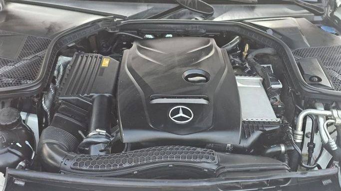 Used Mercedes-Benz C-Class 200 IV (W205) Facelift, 2.0 l, 2018 in Sharjah by Nour Alnukhba Motors, White color. Korean Specs | AUTO.AE