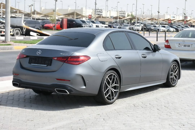 Подержанный Mercedes-Benz C-Class 300 V (W206), 2.0 л, 2023 в Шардже от Alfaris Used Cars Серый цвет. Other | AUTO.AE