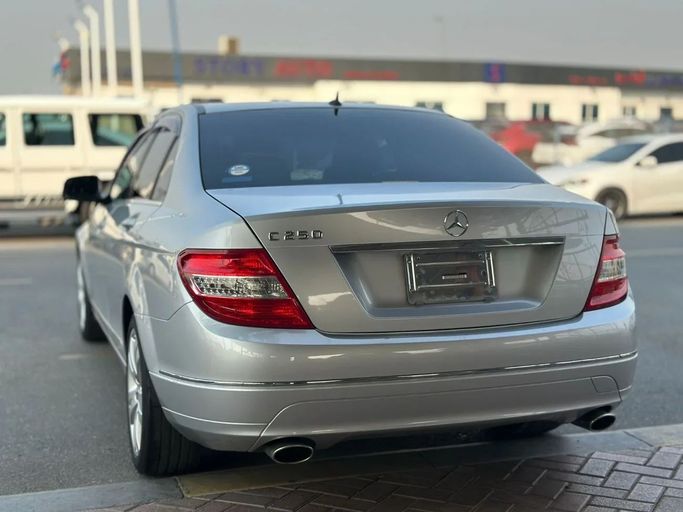 Подержанный Mercedes-Benz C-Class 250 IV (W205), 2.0 л, 2014 в Шардже от Al Haram Al Masy Серый цвет. Японская | AUTO.AE