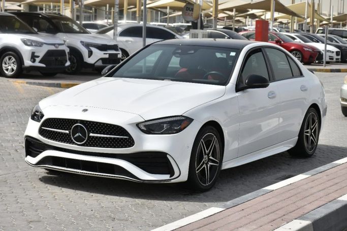 Подержанный Mercedes-Benz C-Class 300 V (W206), 2.0 л, 2023 в Шардже от Alfaris Used Cars Белый цвет. Other | AUTO.AE