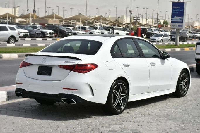 Подержанный Mercedes-Benz C-Class 300 V (W206), 2.0 л, 2023 в Шардже от Alfaris Used Cars Белый цвет. Other | AUTO.AE