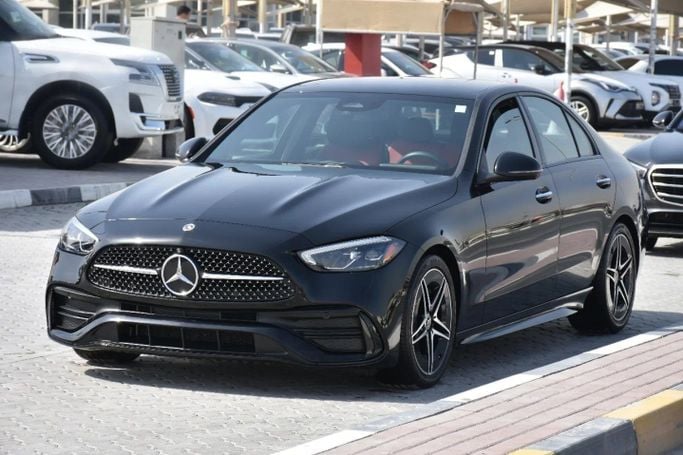 Подержанный Mercedes-Benz C-Class 300 V (W206), 2.0 л, 2022 в Шардже от Alfaris Used Cars Черный цвет. Other | AUTO.AE