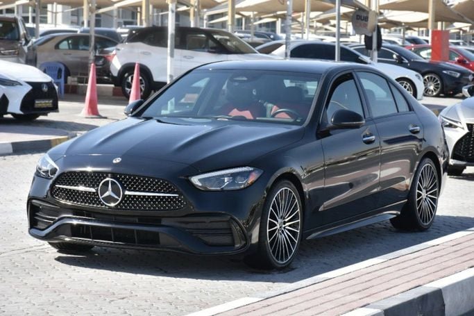 Подержанный Mercedes-Benz C-Class 300 V (W206), 2.0 л, 2024 в Шардже от Alfaris Used Cars Черный цвет. Other | AUTO.AE