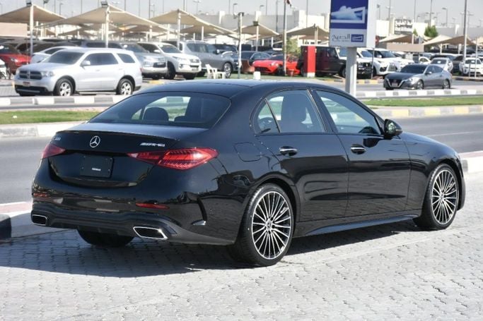 Подержанный Mercedes-Benz C-Class 300 V (W206), 2.0 л, 2024 в Шардже от Alfaris Used Cars Черный цвет. Other | AUTO.AE