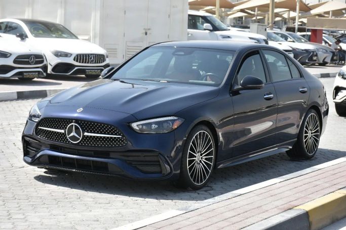 Подержанный Mercedes-Benz C-Class 300 V (W206), 2.0 л, 2022 в Шардже от Alfaris Used Cars Синий цвет. Other | AUTO.AE
