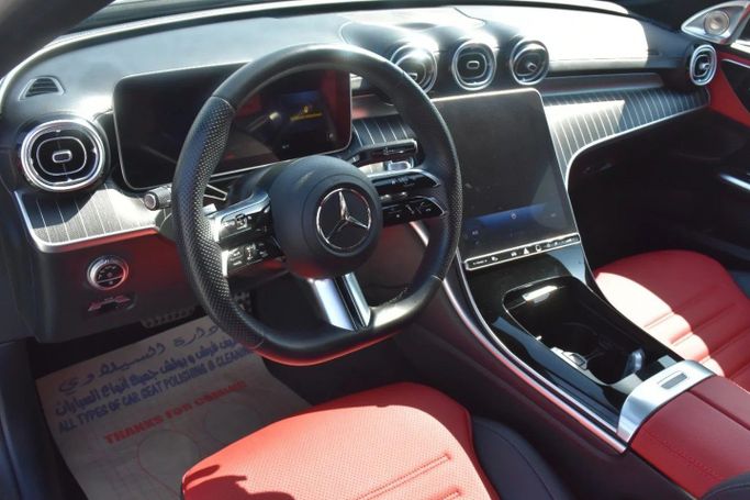 Подержанный Mercedes-Benz C-Class 300 V (W206), 2.0 л, 2023 в Шардже от Alfaris Used Cars Черный цвет. Other | AUTO.AE