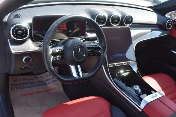 Подержанный Mercedes-Benz C-Class 300 V (W206), 2.0 л, 2024 в Шардже от Alfaris Used Cars Белый цвет. Other | AUTO.AE