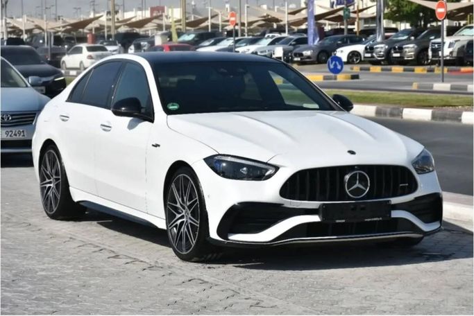 Подержанный Mercedes-Benz C-Class 300 V (W206), 2.0 л, 2022 в Шардже от Alfaris Used Cars Белый цвет. Other | AUTO.AE
