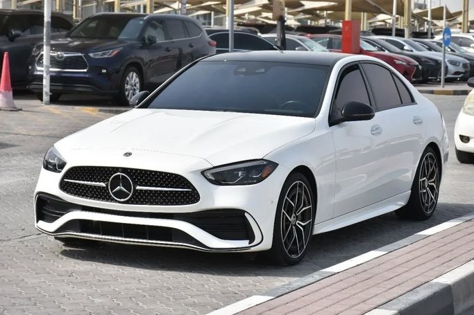 Подержанный Mercedes-Benz C-Class 300 V (W206), 2.0 л, 2022 в Шардже от Alfaris Used Cars Белый цвет. Other | AUTO.AE