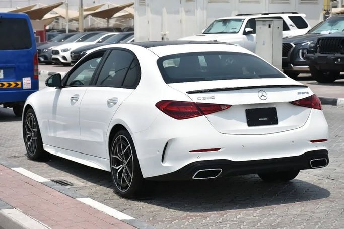 Подержанный Mercedes-Benz C-Class 300 V (W206), 2.0 л, 2023 в Шардже от Alfaris Used Cars Белый цвет. Other | AUTO.AE