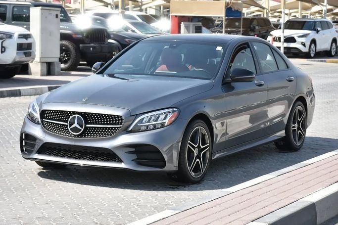 Подержанный Mercedes-Benz C-Class 300 IV (W205) Рестайлинг, 2.0 л, 2019 в Шардже от Alfaris Used Cars Серый цвет. Other | AUTO.AE