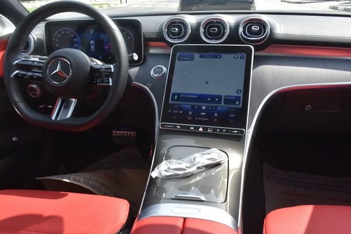 Подержанный Mercedes-Benz C-Class 300 V (W206), 2.0 л, 2022 в Шардже от Alfaris Used Cars Черный цвет. Other | AUTO.AE