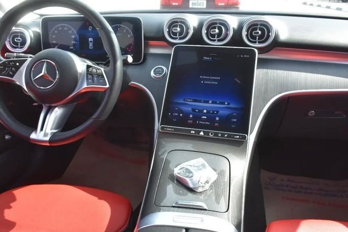 Подержанный Mercedes-Benz C-Class 300 V (W206), 2.0 л, 2022 в Шардже от Alfaris Used Cars Черный цвет. Other | AUTO.AE