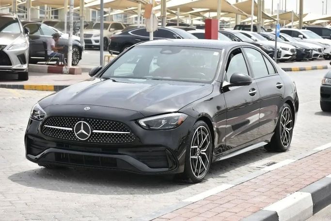 Подержанный Mercedes-Benz C-Class 300 V (W206), 2.0 л, 2022 в Шардже от Alfaris Used Cars Черный цвет. Other | AUTO.AE