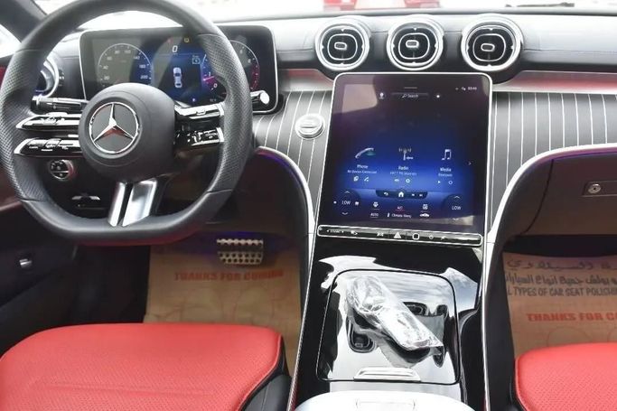 Подержанный Mercedes-Benz C-Class 300 V (W206), 2.0 л, 2022 в Шардже от Alfaris Used Cars Черный цвет. Other | AUTO.AE