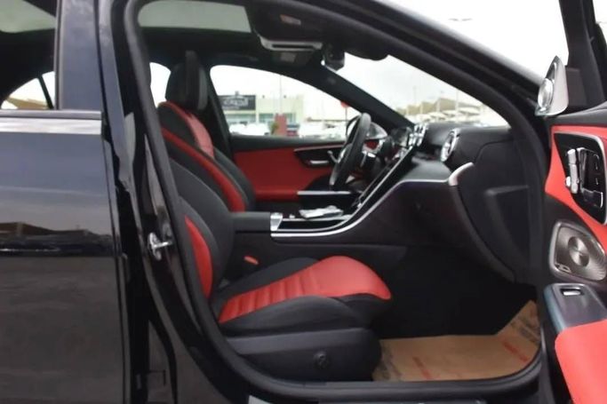 Подержанный Mercedes-Benz C-Class 300 V (W206), 2.0 л, 2022 в Шардже от Alfaris Used Cars Черный цвет. Other | AUTO.AE