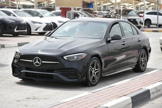 Подержанный Mercedes-Benz C-Class 300 V (W206), 2.0 л, 2022 в Шардже от Alfaris Used Cars Черный цвет. Other | AUTO.AE