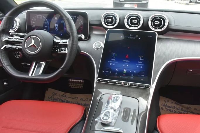 Подержанный Mercedes-Benz C-Class 300 V (W206), 2.0 л, 2022 в Шардже от Alfaris Used Cars Черный цвет. Other | AUTO.AE