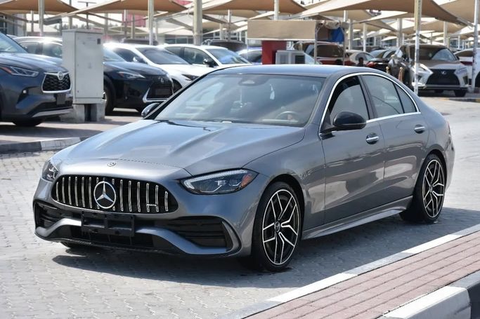 Подержанный Mercedes-Benz C-Class 300 V (W206), 2.0 л, 2022 в Шардже от Alfaris Used Cars Серый цвет. Other | AUTO.AE
