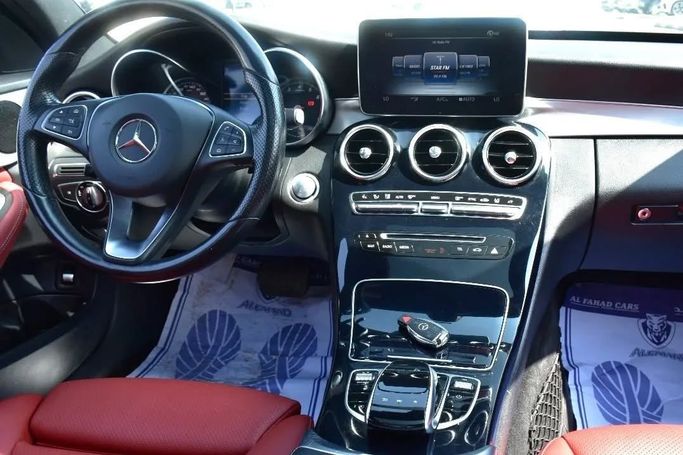 Подержанный Mercedes-Benz C-Class 300 IV (W205), 2.0 л, 2017 в Шардже от Alfaris Used Cars Черный цвет. Other | AUTO.AE