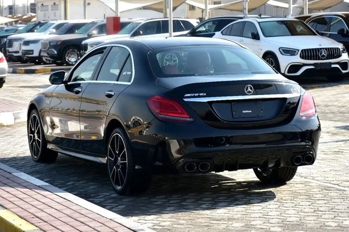 Подержанный Mercedes-Benz C-Class 300 IV (W205) Рестайлинг, 2.0 л, 2021 в Шардже от Alfaris Used Cars Черный цвет. Other | AUTO.AE