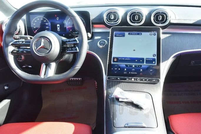 Подержанный Mercedes-Benz C-Class 300 V (W206), 2.0 л, 2022 в Шардже от Alfaris Used Cars Серебристый цвет. Other | AUTO.AE