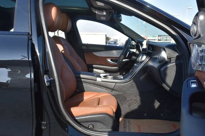 Used Mercedes-Benz C-Class 300 IV (W205) Facelift, 2.0 l, 2020 in Sharjah by Alfaris Used Cars, Black color. Other | AUTO.AE