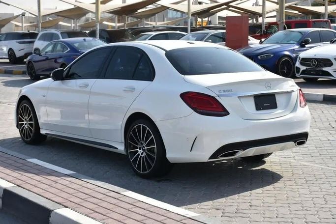 Used Mercedes-Benz C-Class 300 IV (W205) Facelift, 2.0 l, 2019 in Sharjah by Alfaris Used Cars, White color. Other | AUTO.AE