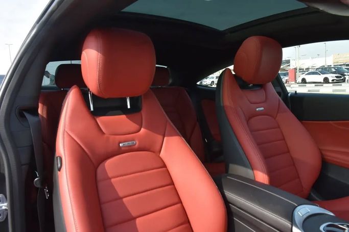 Used Mercedes-Benz C-Class 300 IV (W205) Facelift, 2.0 l, 2020 in Sharjah by Alfaris Used Cars, Black color. Other | AUTO.AE