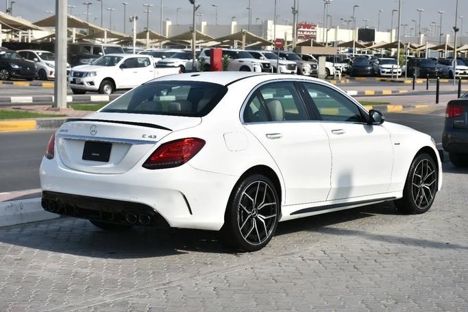 Used Mercedes-Benz C-Class 300 IV (W205) Facelift, 2.0 l, 2019 in Sharjah by Alfaris Used Cars, White color. Other | AUTO.AE