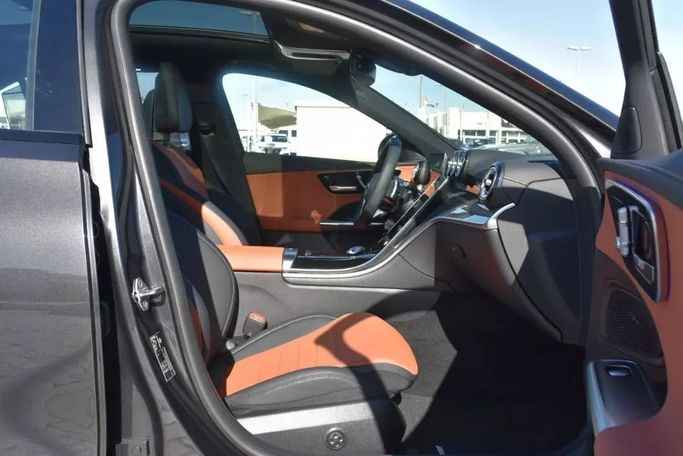 Новый Mercedes-Benz C-Class 200 V (W206), 1.5 л, 2023 в Шардже от Alfaris Used Cars Черный цвет. Other | AUTO.AE