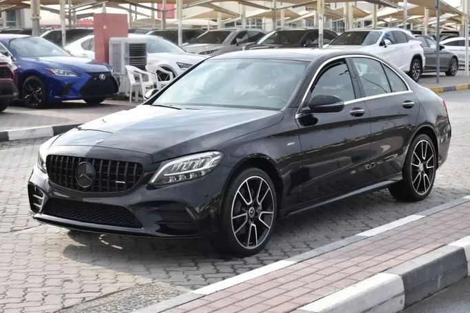 Подержанный Mercedes-Benz C-Class 300 IV (W205) Рестайлинг, 2.0 л, 2019 в Шардже от Alfaris Used Cars Черный цвет. Other | AUTO.AE