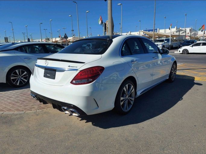 Used Mercedes-Benz C-Class 300 IV (W205), 2.0 l, 2016 in Sharjah by Daira Used Cars, White color. American Specs | AUTO.AE