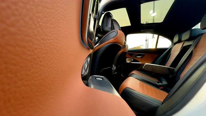 Used Mercedes-Benz C-Class 300 V (W206), 2.0 l, 2022 in Sharjah by Ali Abood Used Cars, White color. American Specs | AUTO.AE