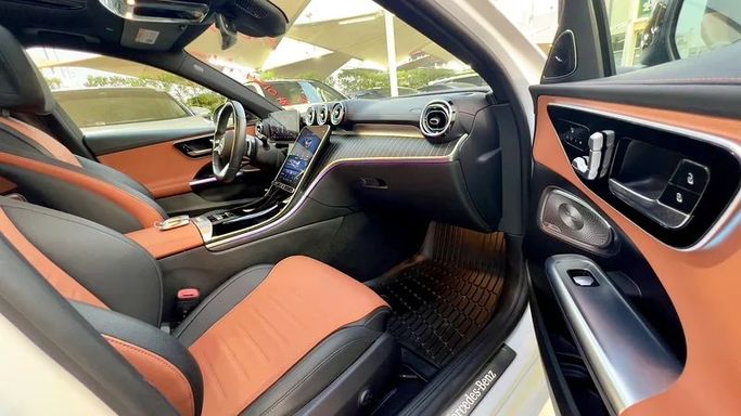 Used Mercedes-Benz C-Class 300 V (W206), 2.0 l, 2022 in Sharjah by Ali Abood Used Cars, White color. American Specs | AUTO.AE