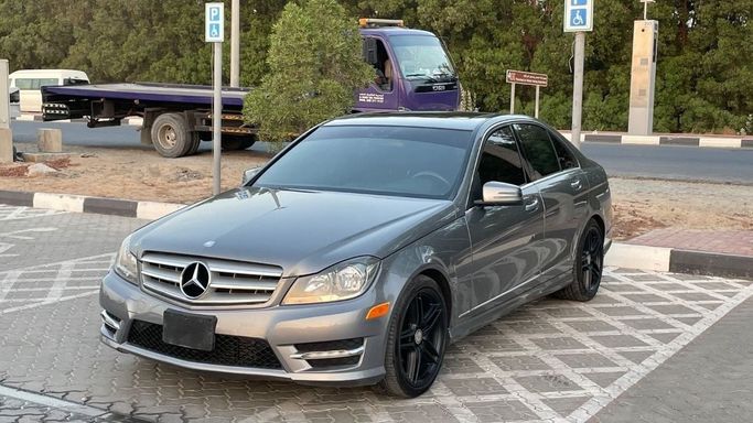 Подержанный Mercedes-Benz C-Class 250 III (W204) Рестайлинг, 1.8 л, 2013 в Шардже от Halla Cars Серый цвет. Американская | AUTO.AE