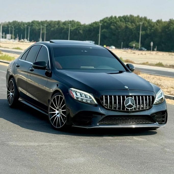 Подержанный Mercedes-Benz C-Class 300 IV (W205) Рестайлинг, 2.0 л, 2020 в Шардже от Sarmad Cars Черный цвет. Other | AUTO.AE