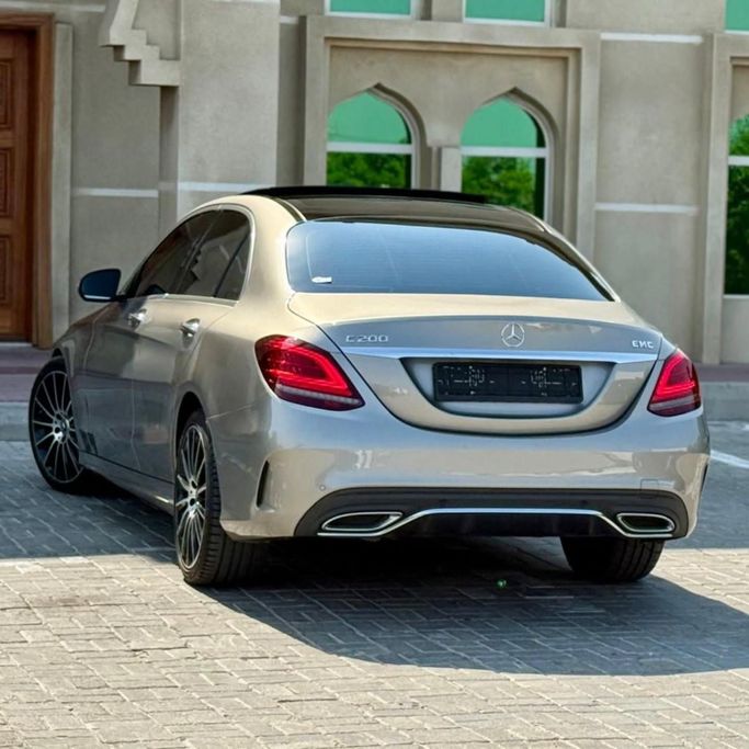 Подержанный Mercedes-Benz C-Class 200 IV (W205) Рестайлинг, 1.5 л, 2020 в Шардже от Sarmad Cars Серебристый цвет. Other | AUTO.AE