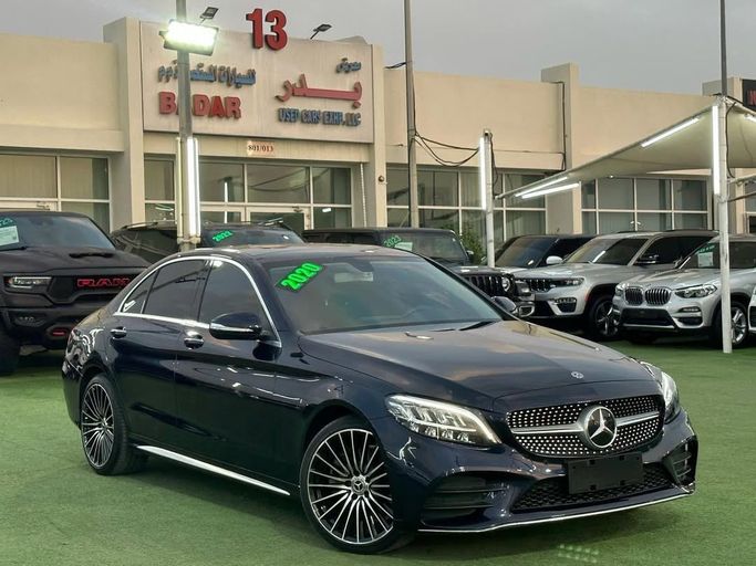 Подержанный Mercedes-Benz C-Class 260 L IV (W205) Рестайлинг, 1.5 л, 2020 в Шардже от Badar Used Cars Черный цвет.  | AUTO.AE
